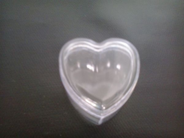 Caixinha acrílica coração 4x4x3,5 cm - kit 50 peças